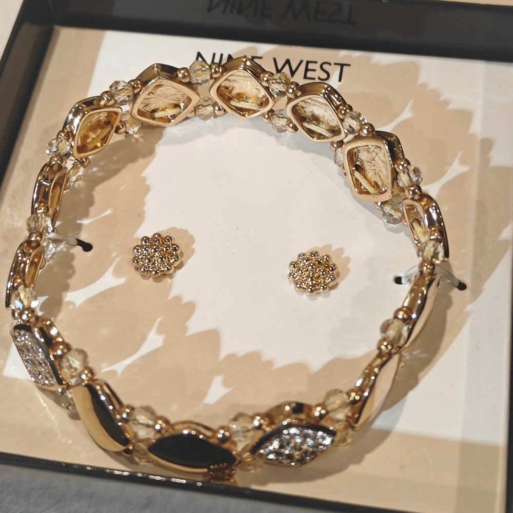 New Nine West Gold Tone Crystal Pave Stretch Bracelet and Stud Earring Gift Set